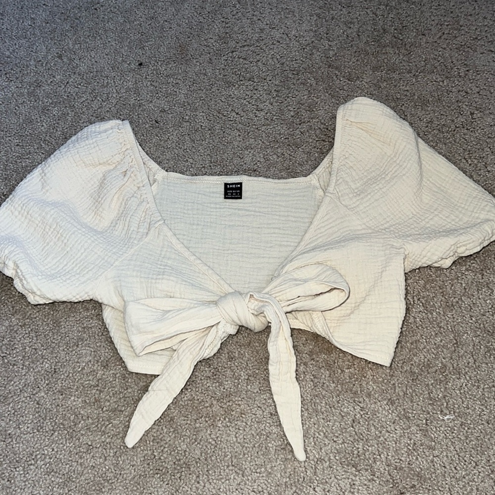 Tie crop top
